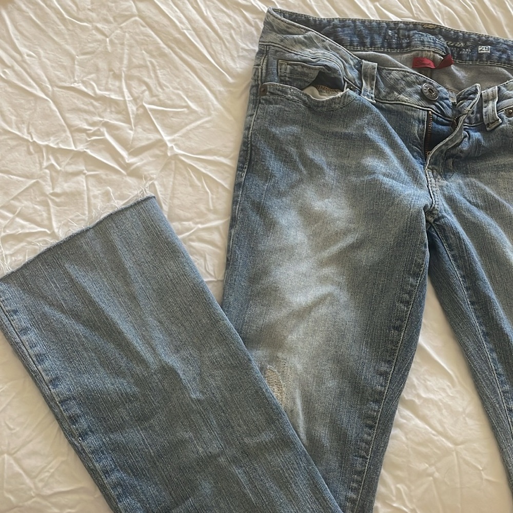 GUESS LOW RISE BOOT CUT - Picture 3 of 5